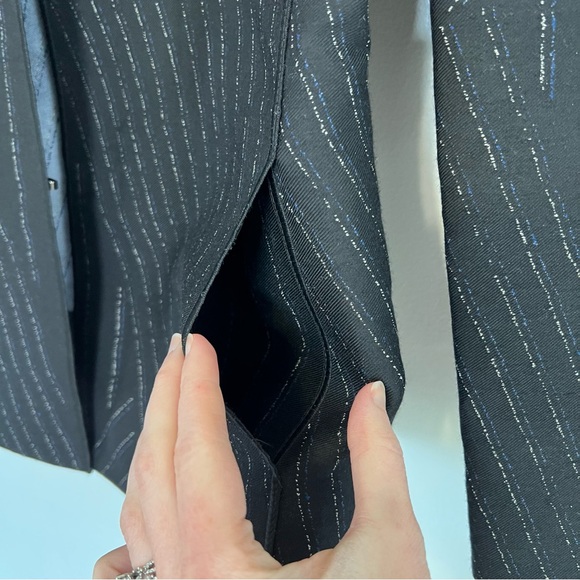 Lafayette 148 Wool Silk Blend Jacket Black Navy Striped Est Size 6 Small - Picture 3 of 6